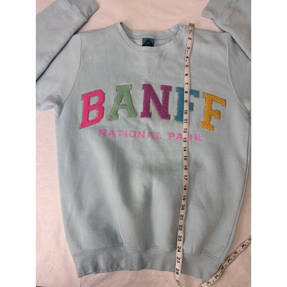 BANFF National Park Sweatshirt NWOT Blue Pastel Pullover Unisex Canada Souvenir - Picture 3 of 7